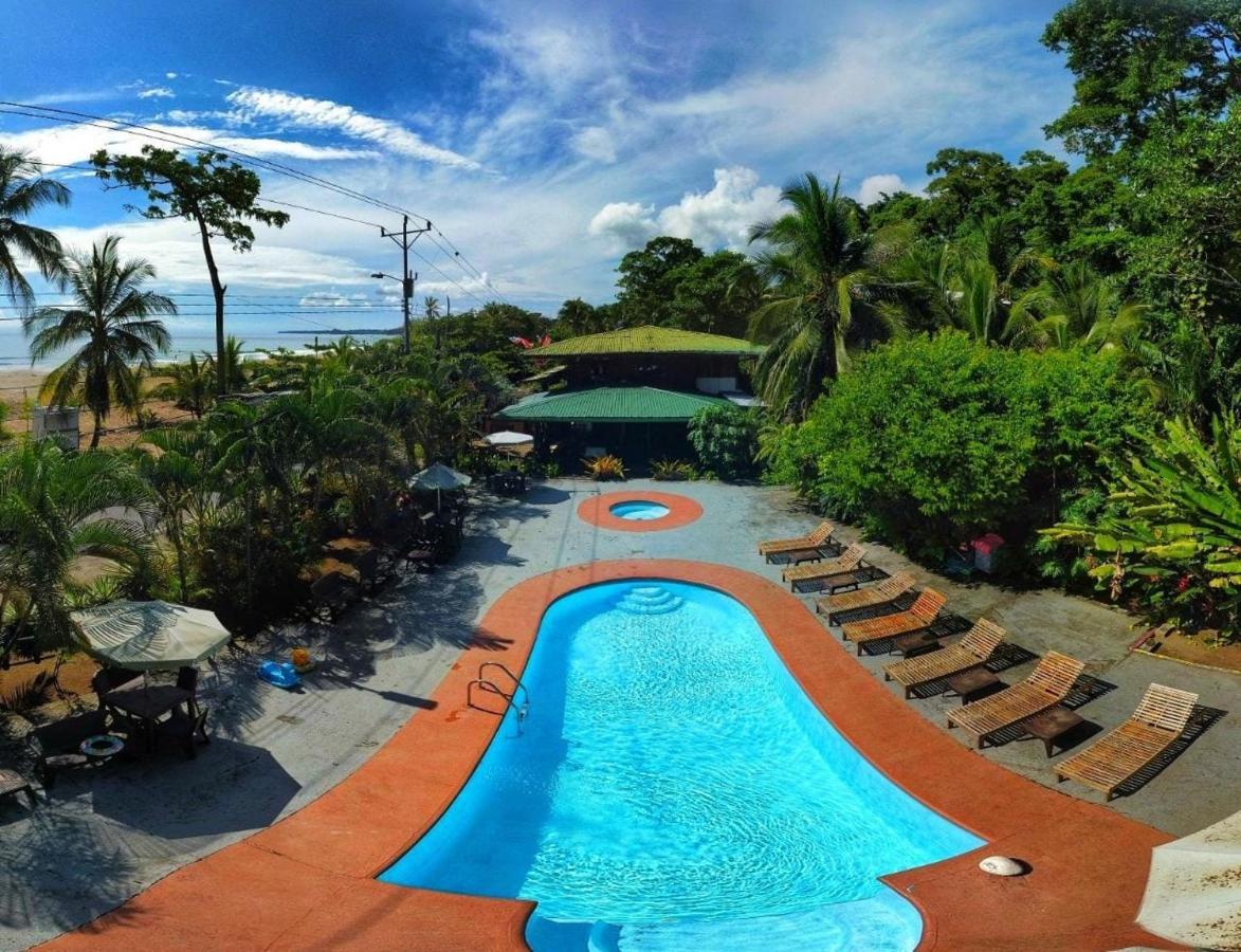 Hotel La Isla Inn Puerto Viejo de Talamanca Екстериор снимка