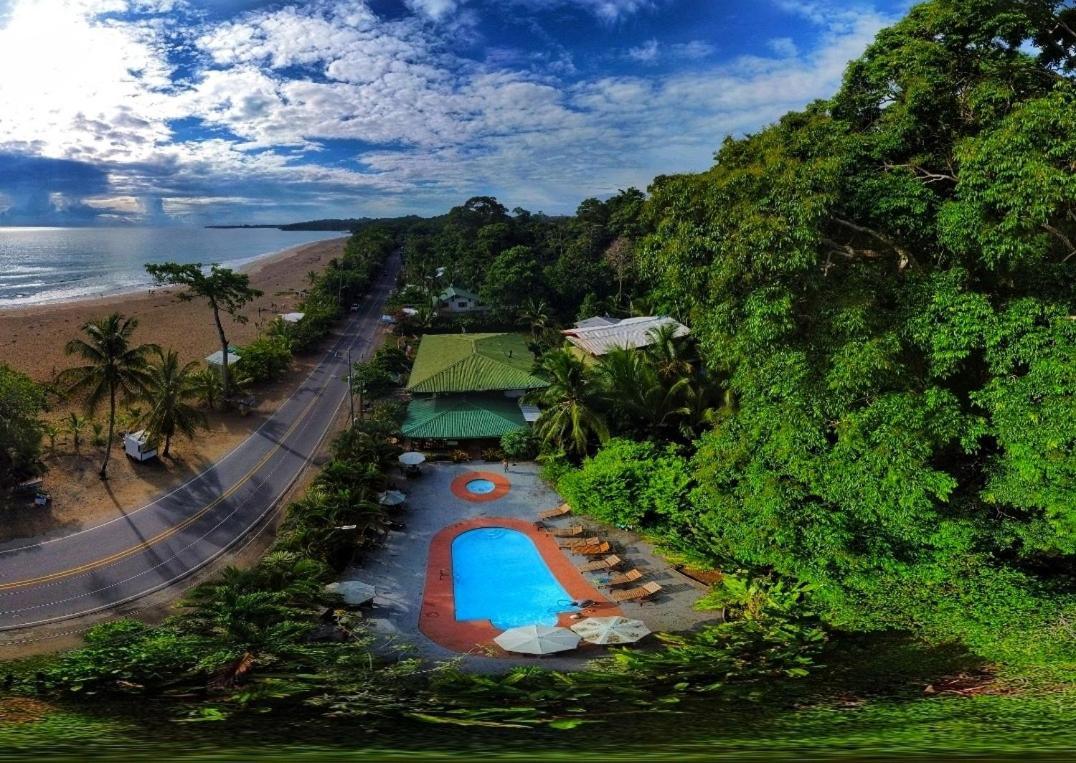 Hotel La Isla Inn Puerto Viejo de Talamanca Екстериор снимка
