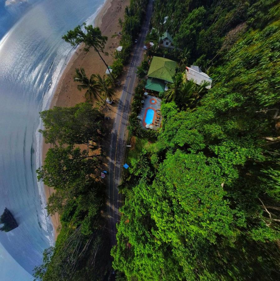 Hotel La Isla Inn Puerto Viejo de Talamanca Екстериор снимка